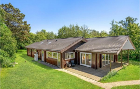 Amazing Home In Fårevejle With House Sea View in Fårevejle Kirkeby